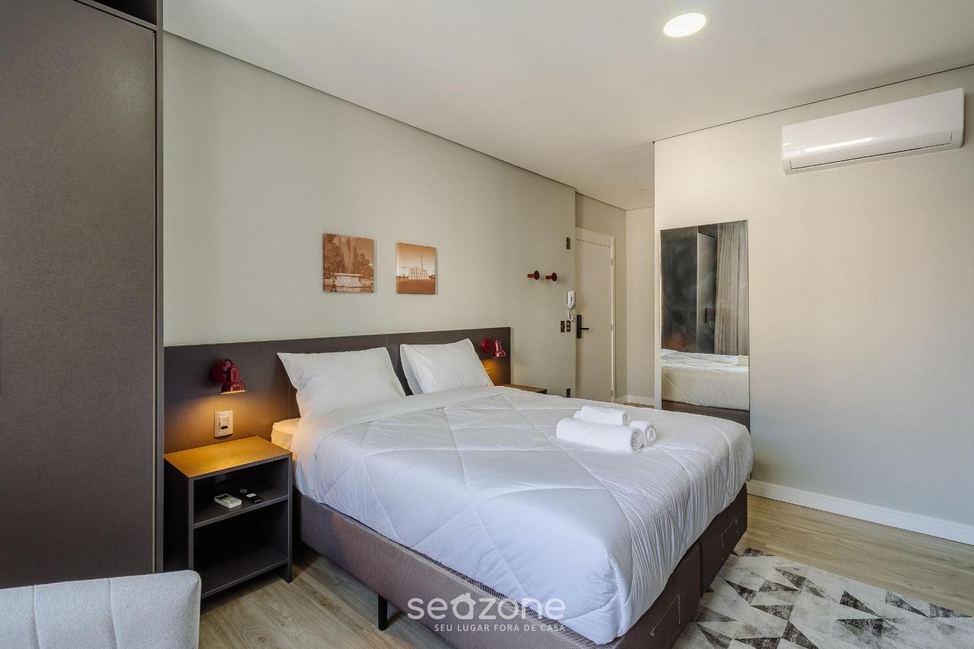Tco - No Centro Historico Porto Alegre/rs Apartment